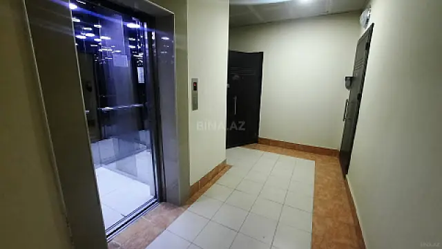 Satılır 3 otaqlı mənzil 144 m²