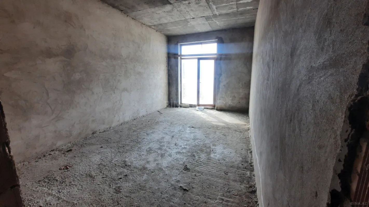 Satılır 3 otaqlı mənzil 144 m²