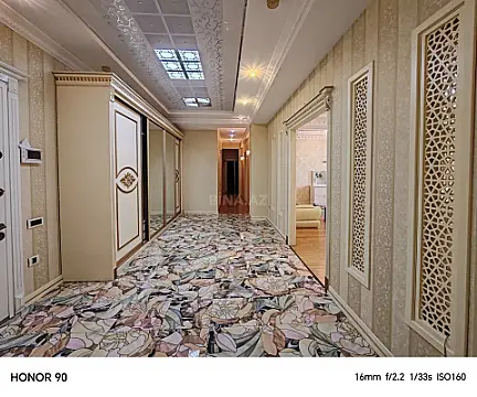 Kirayə verilir 4 otaqlı mənzil 230 m²