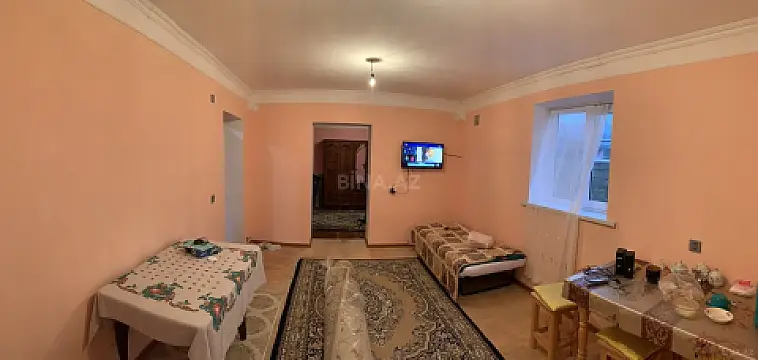 Satılır 8 otaqlı həyət evi 120 m²