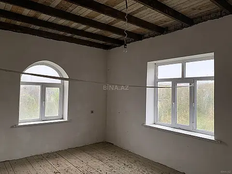 Satılır 8 otaqlı həyət evi 120 m²