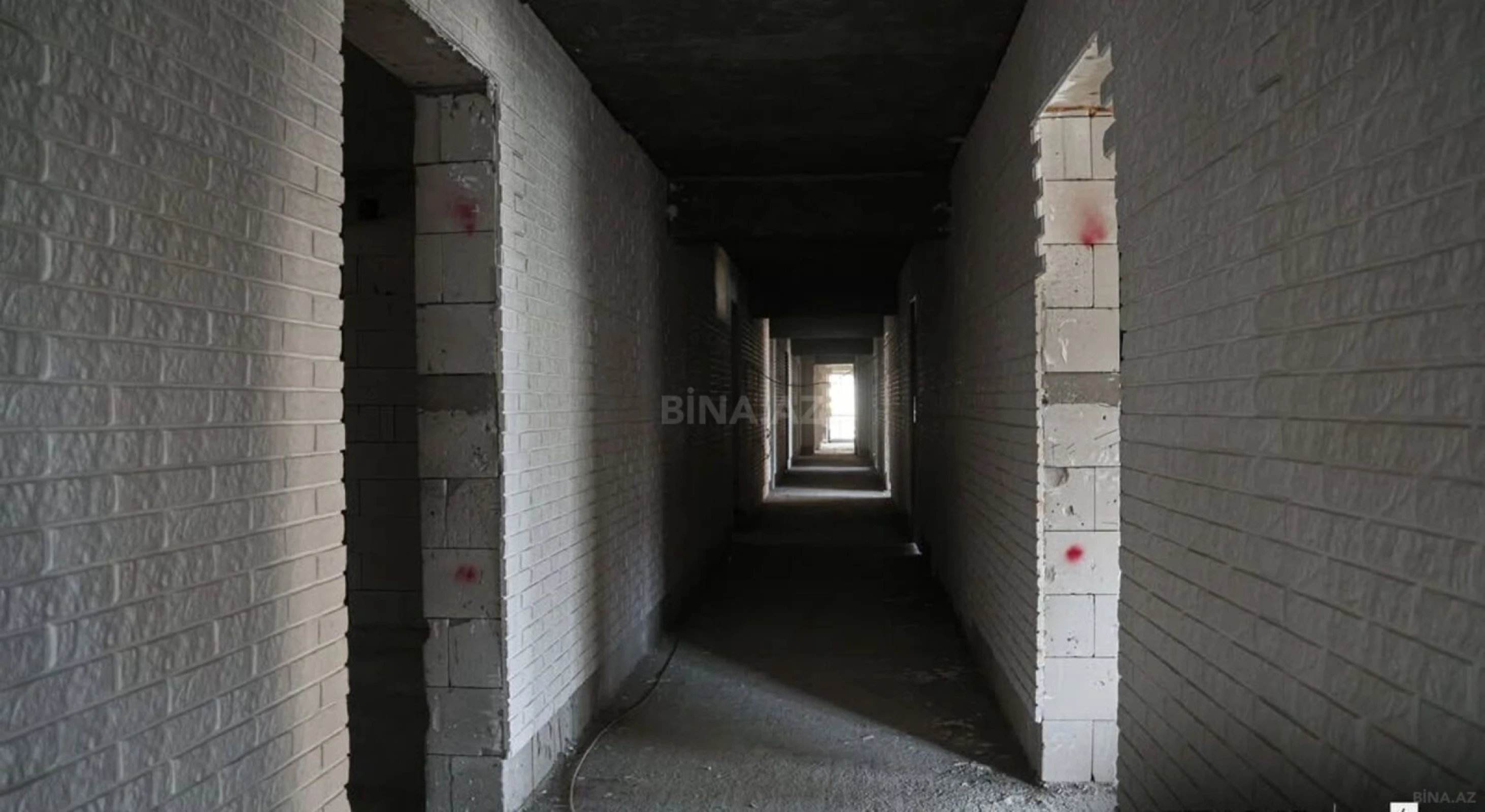 Satılır 2 otaqlı mənzil 61 m²