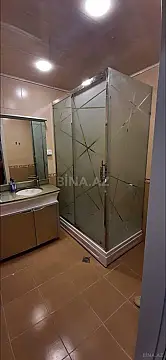 Satılır 2 otaqlı mənzil 92 m²