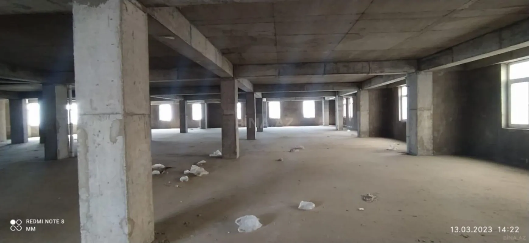 Satılır obyekt 860 m²