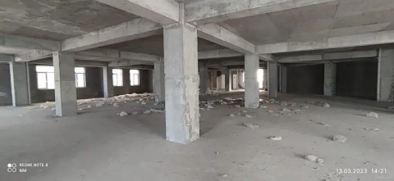 Satılır obyekt 860 m² — Bakı 860.00 m²