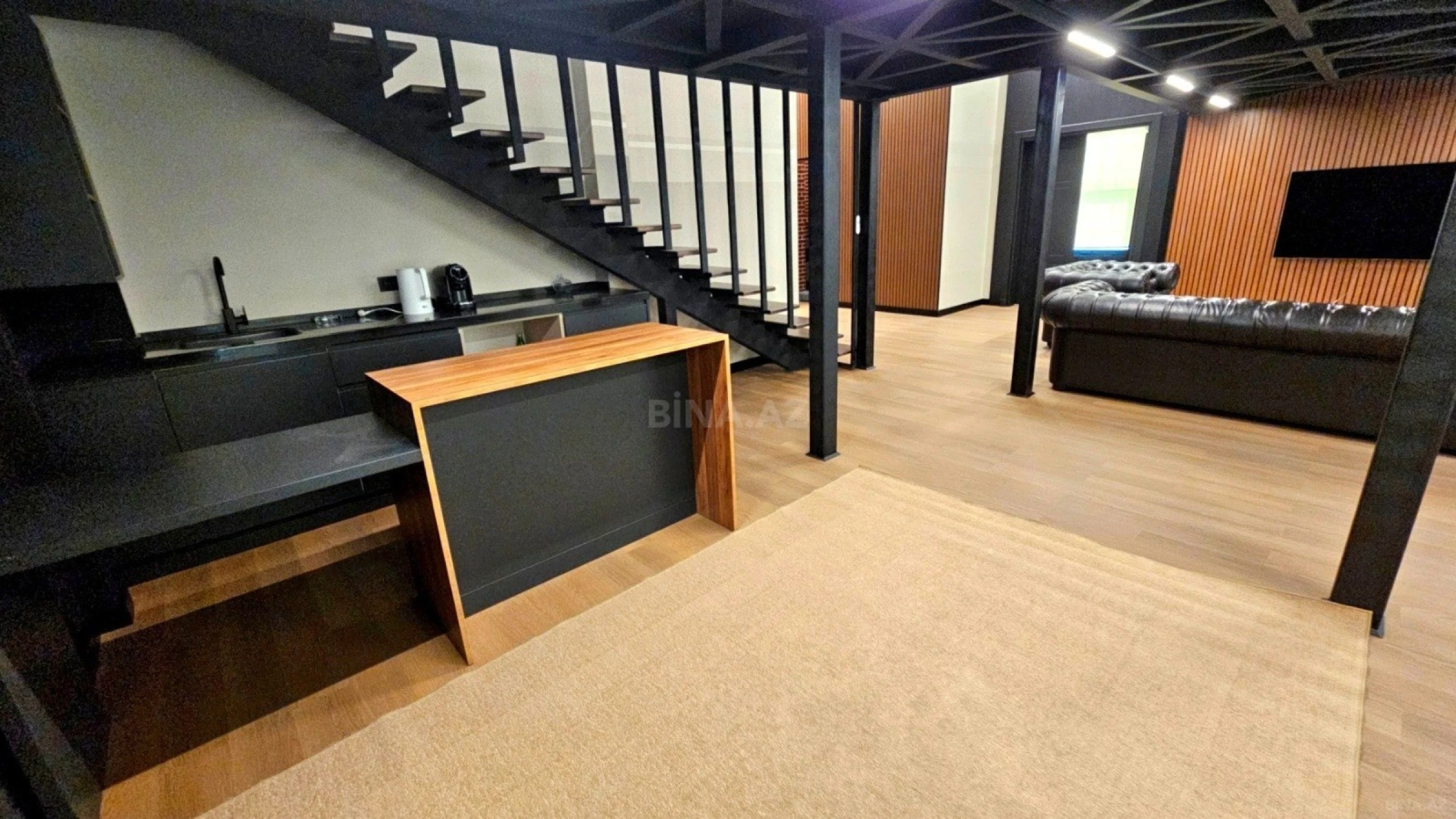Kirayə verilir 3 otaqlı ofis 143 m²