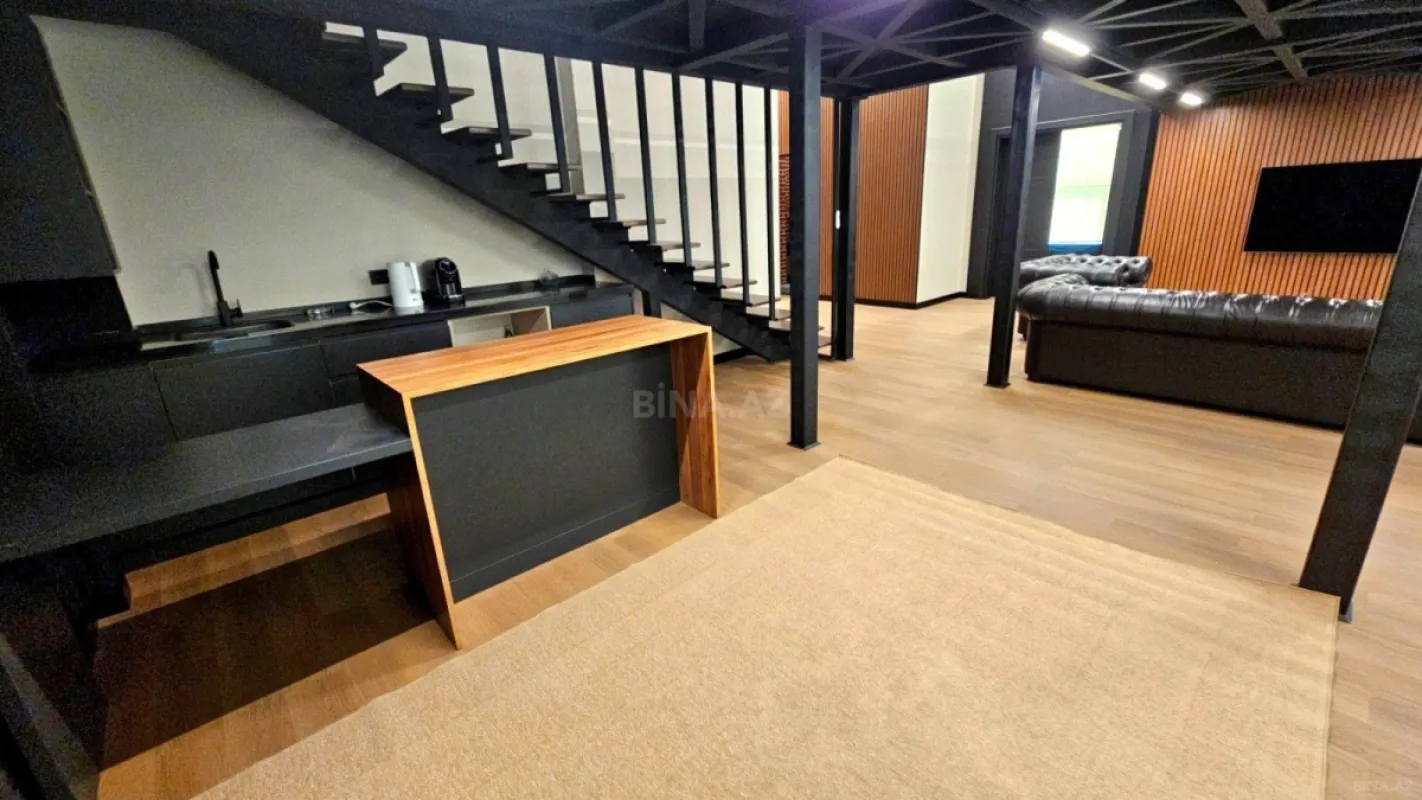 Kirayə verilir 3 otaqlı ofis 143 m²