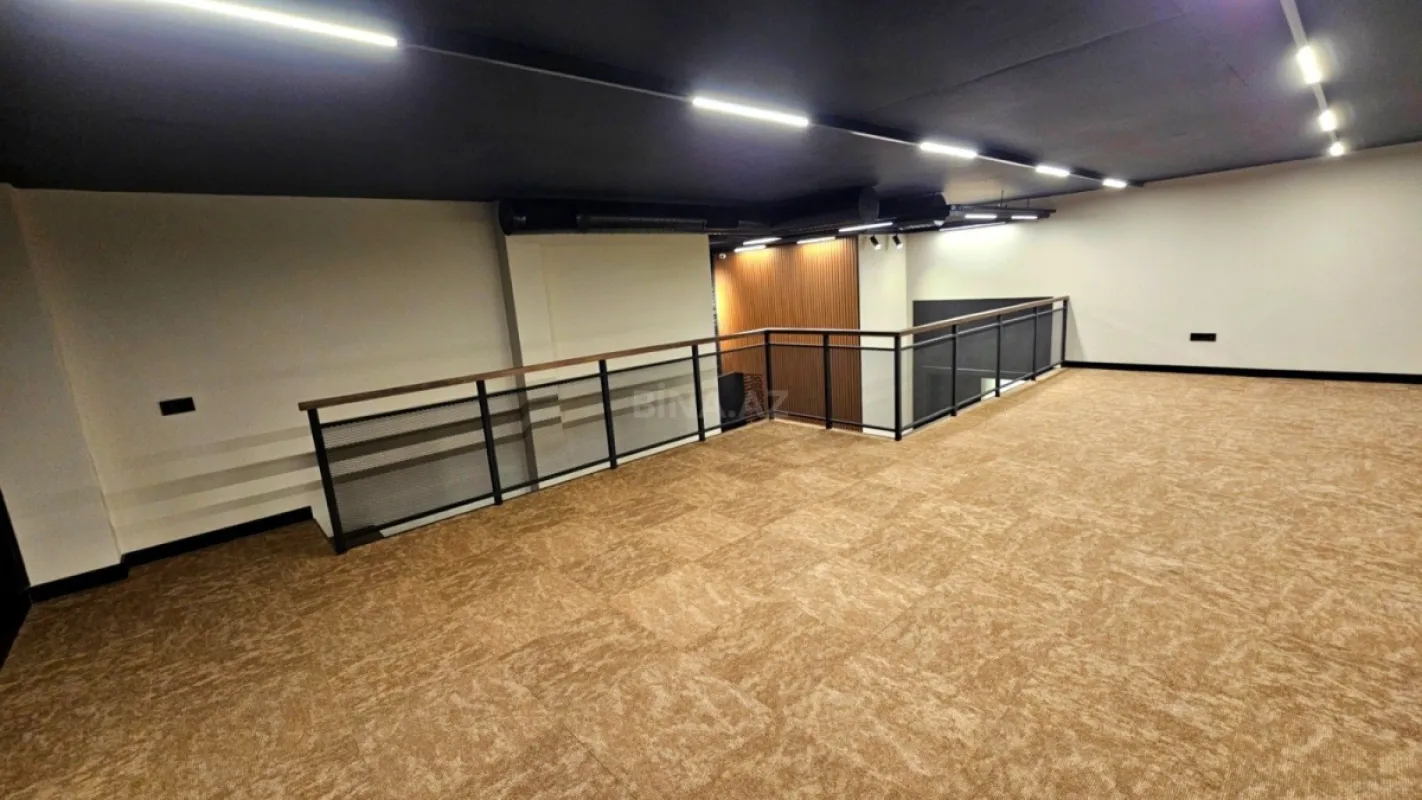 Kirayə verilir 3 otaqlı ofis 143 m²
