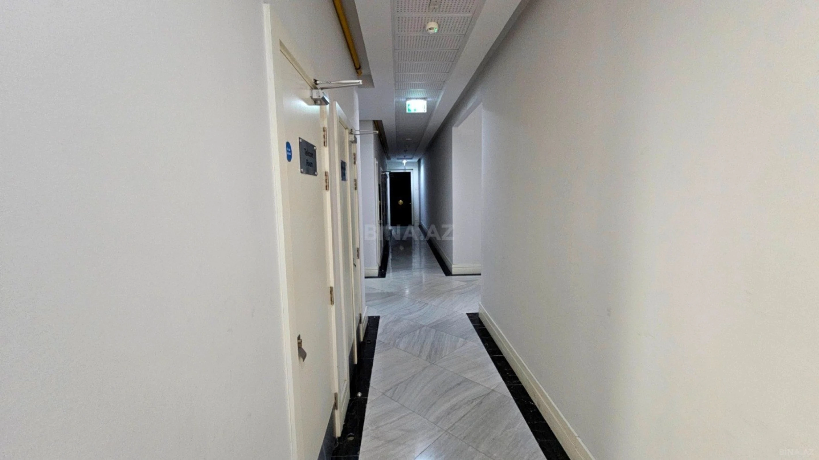 Kirayə verilir 3 otaqlı ofis 143 m²