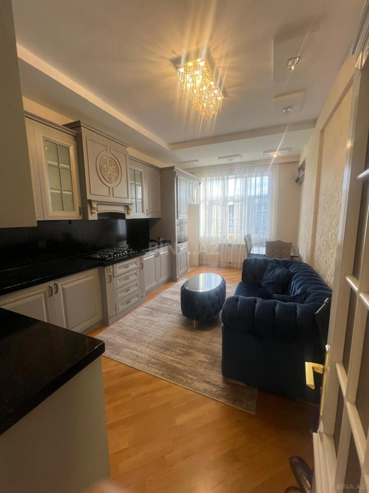 Satılır 3 otaqlı mənzil 130 m²