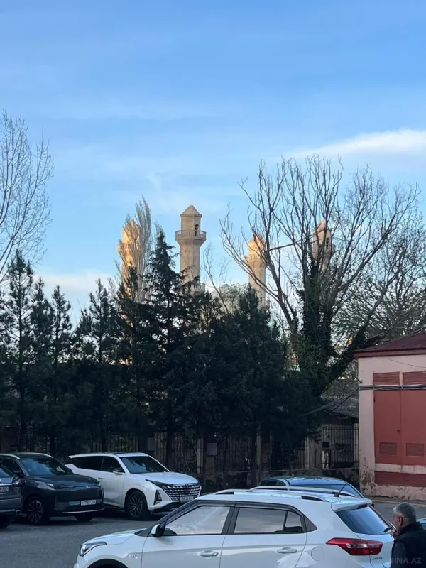 Satılır 3 otaqlı mənzil 130 m²