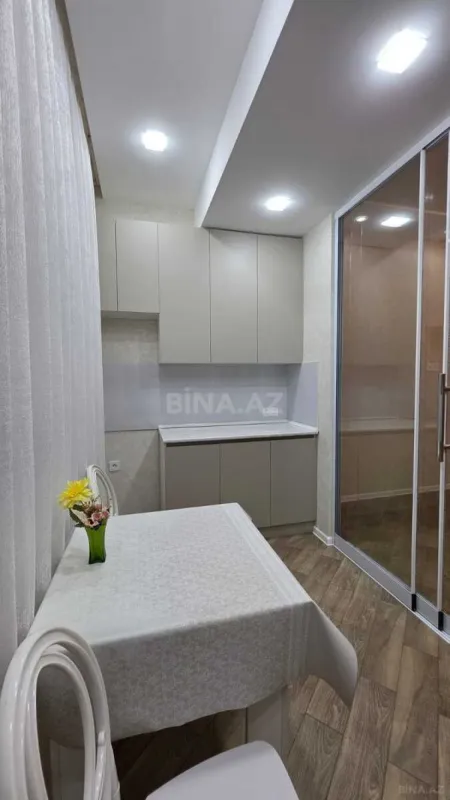 Satılır 3 otaqlı mənzil 94 m²