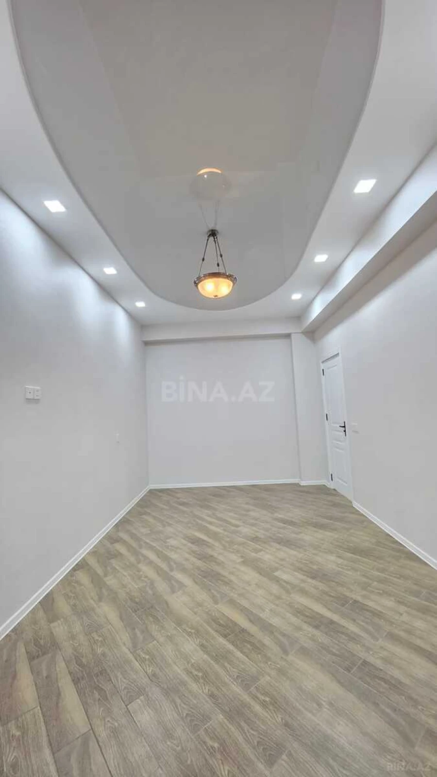 Satılır 3 otaqlı mənzil 94 m²