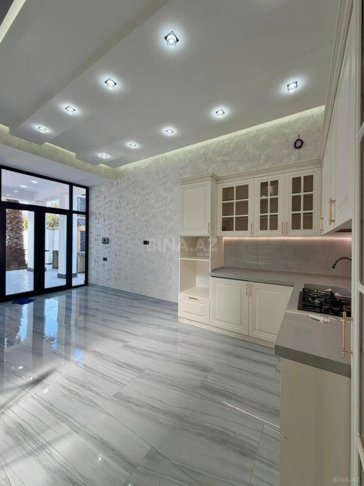 Satılır 4 otaqlı həyət evi 180 m²