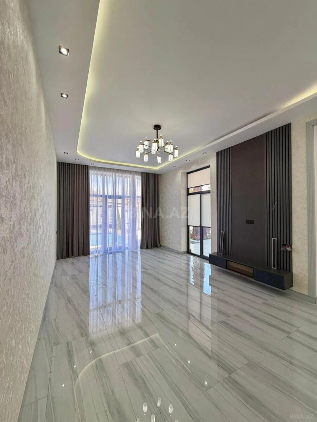 Satılır 4 otaqlı həyət evi 180 m²