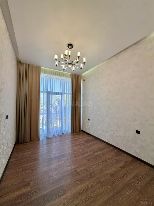 Satılır 4 otaqlı həyət evi 180 m²