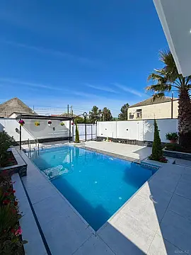 Satılır 4 otaqlı həyət evi 180 m²