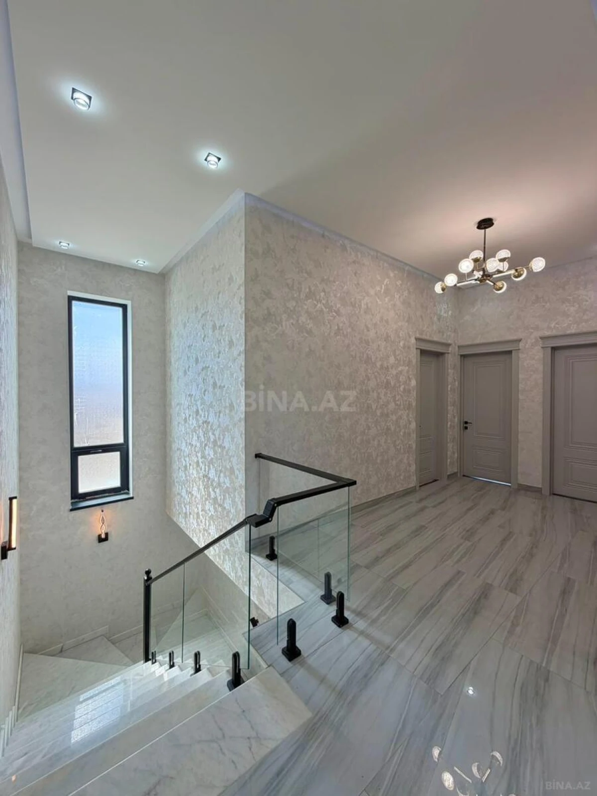 Satılır 4 otaqlı həyət evi 180 m²