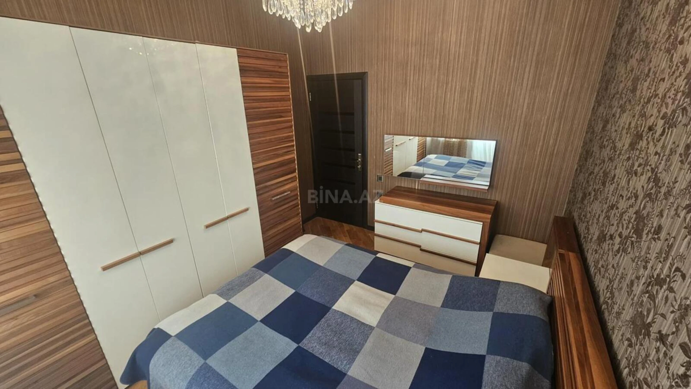 Satılır 3 otaqlı mənzil 81 m²