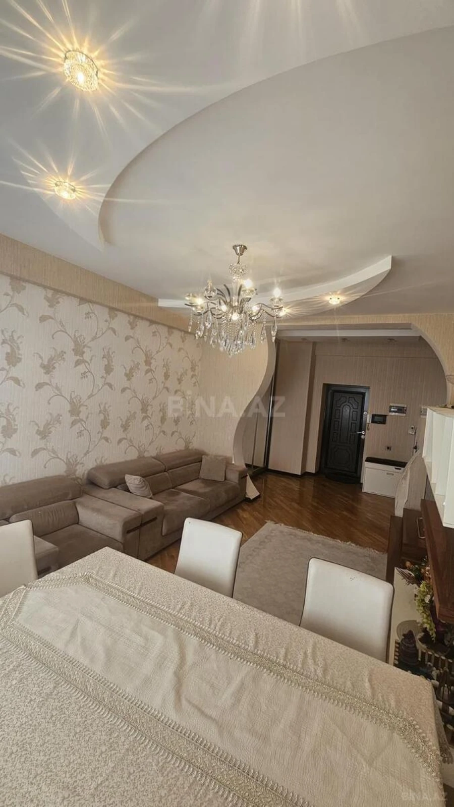 Satılır 3 otaqlı mənzil 81 m²