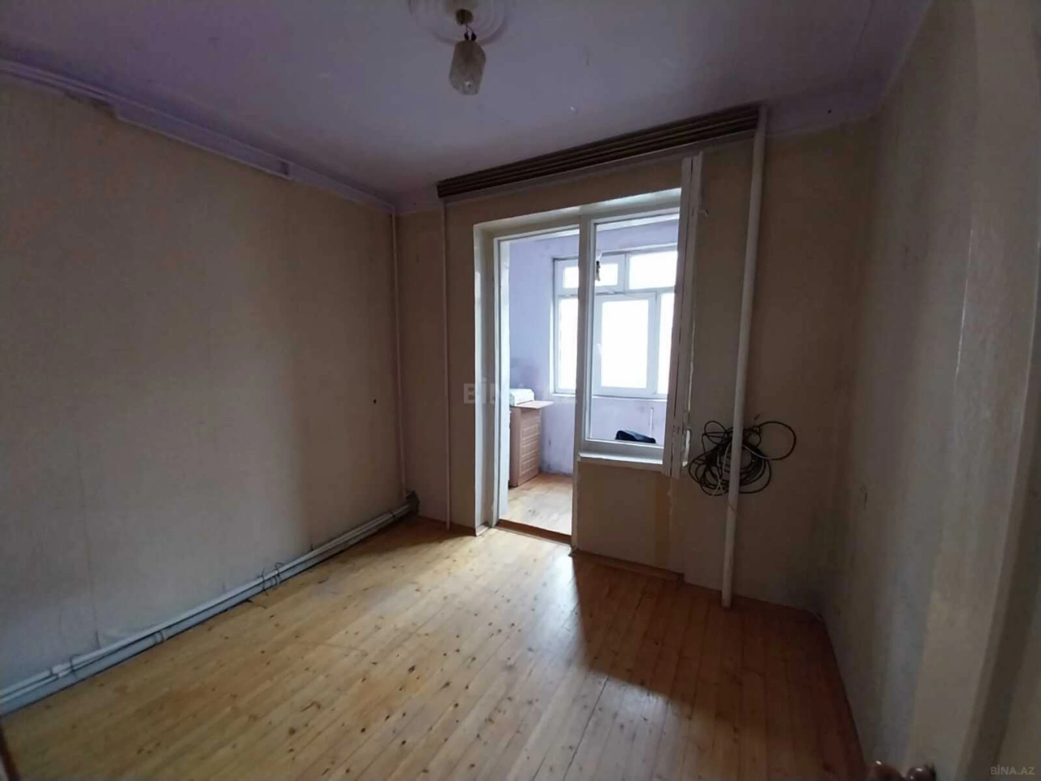 Satılır 1 otaqlı mənzil 36.6 m²