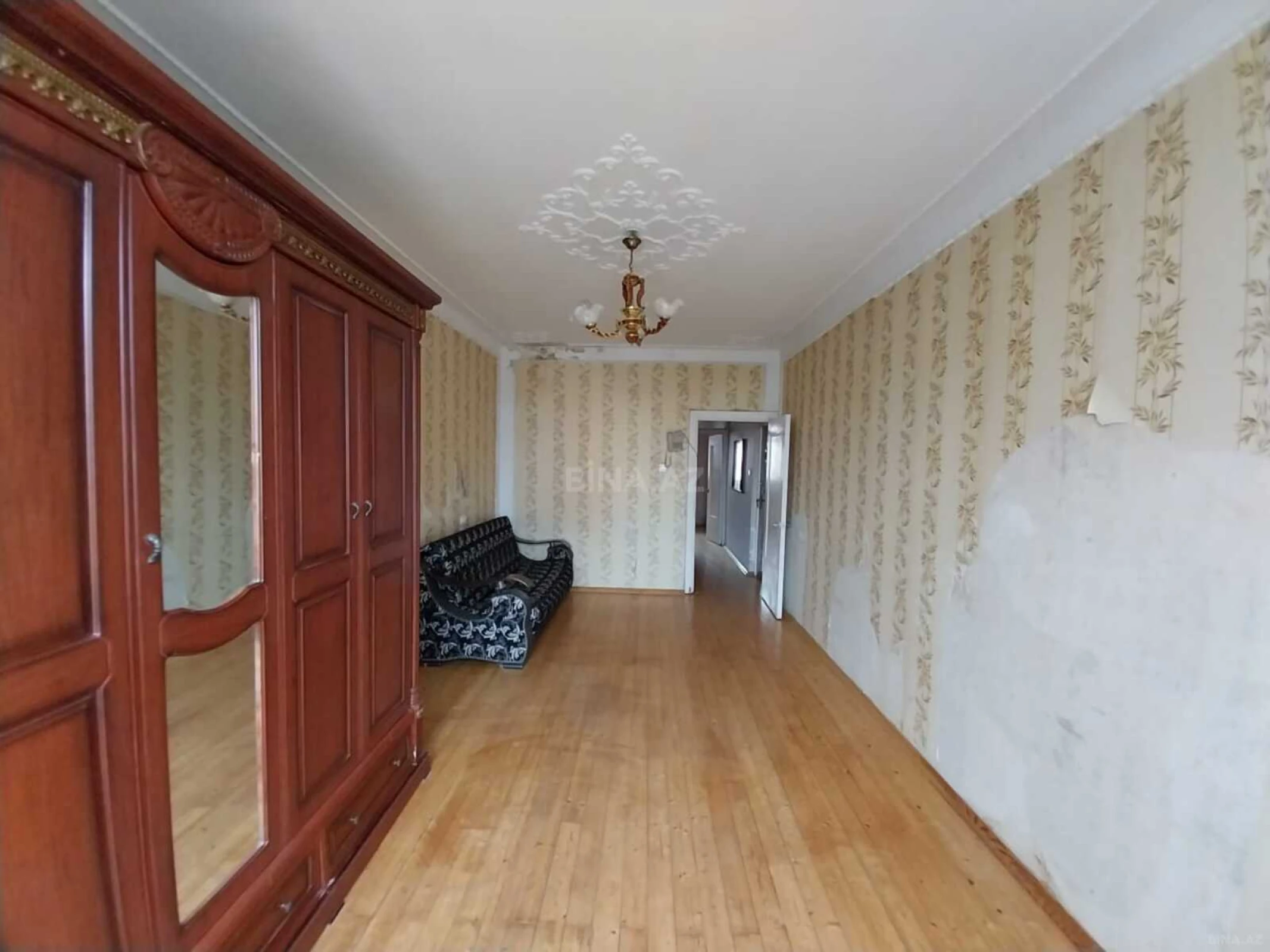 Satılır 1 otaqlı mənzil 36.6 m²