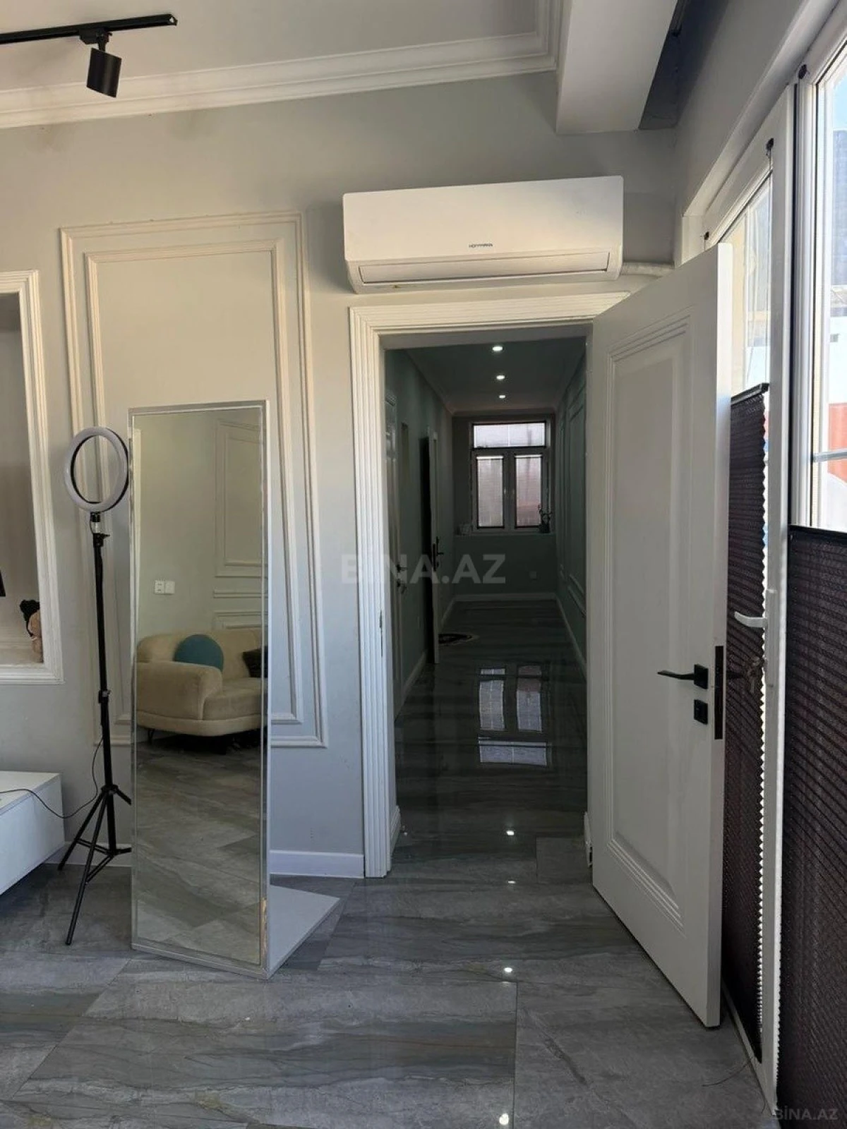 Satılır 6 otaqlı həyət evi 250 m²