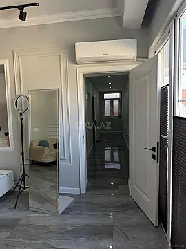 Satılır 6 otaqlı həyət evi 250 m²