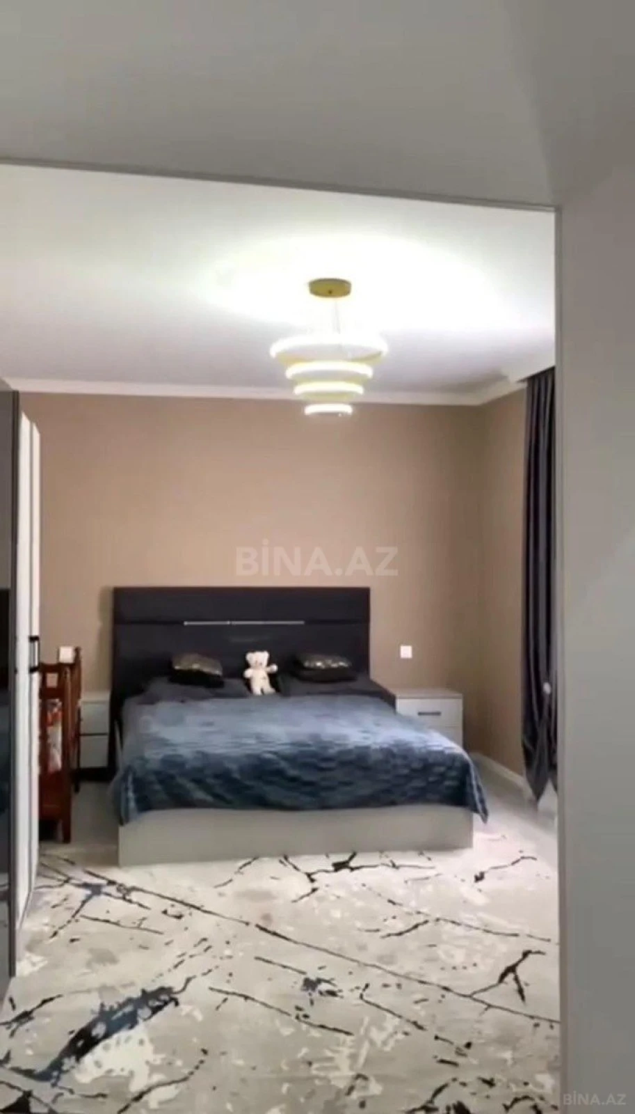 Satılır 6 otaqlı həyət evi 250 m²