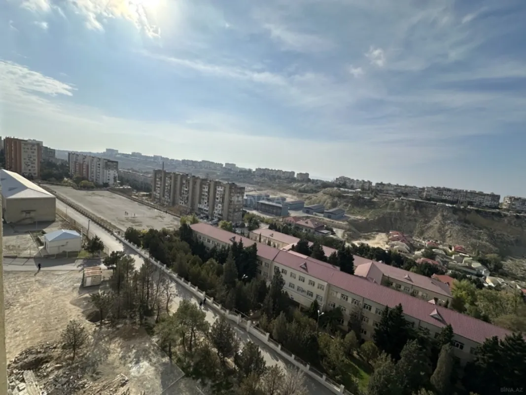 Satılır 1 otaqlı mənzil 72.9 m²