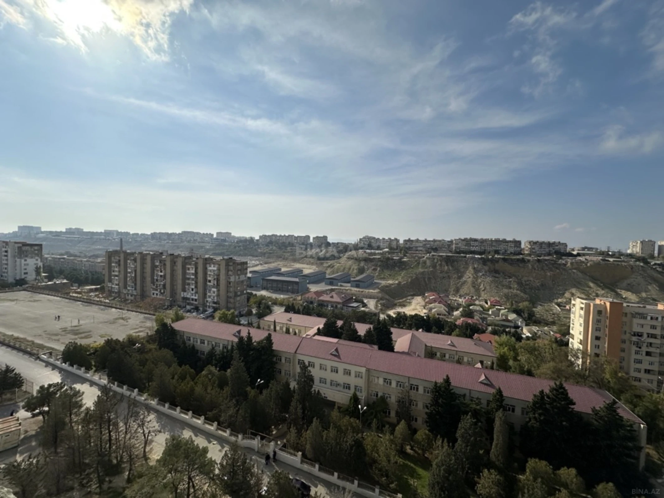 Satılır 1 otaqlı mənzil 72.9 m²