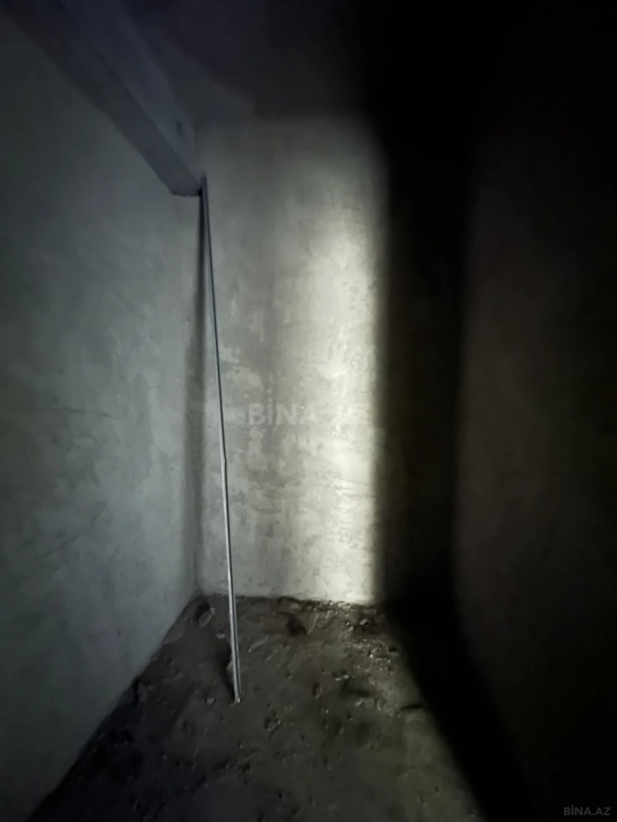 Satılır 1 otaqlı mənzil 72.9 m²