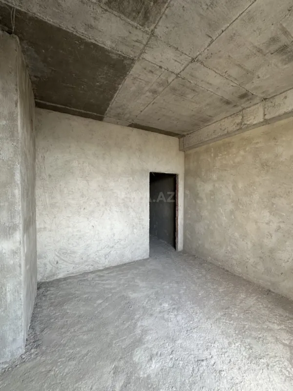 Satılır 1 otaqlı mənzil 72.9 m²