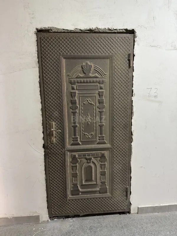Satılır 1 otaqlı mənzil 72.9 m²