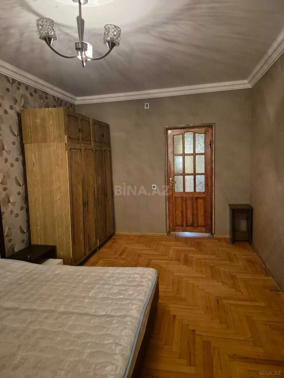 Satılır 2 otaqlı mənzil 68 m²