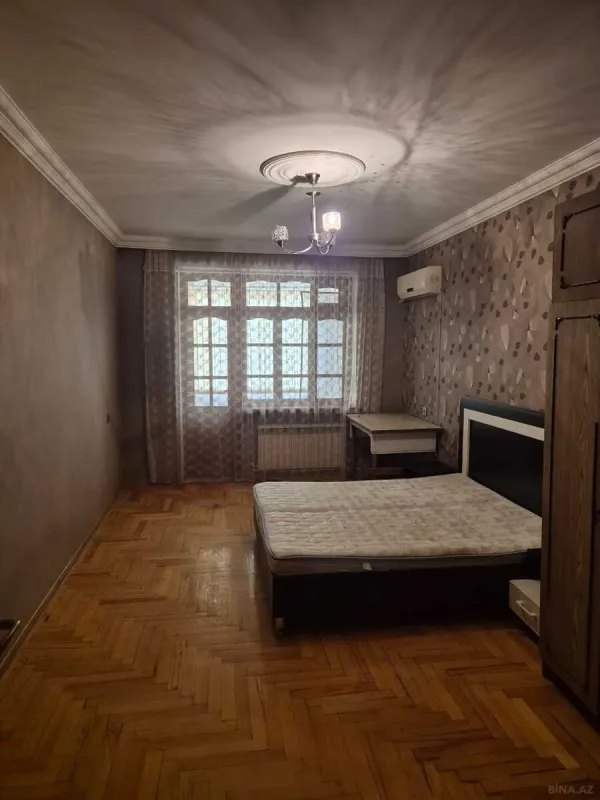 Satılır 2 otaqlı mənzil 68 m²