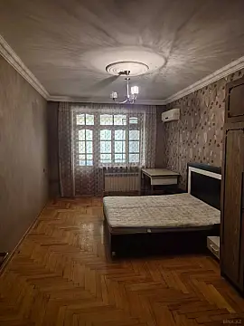 Satılır 2 otaqlı mənzil 68 m²