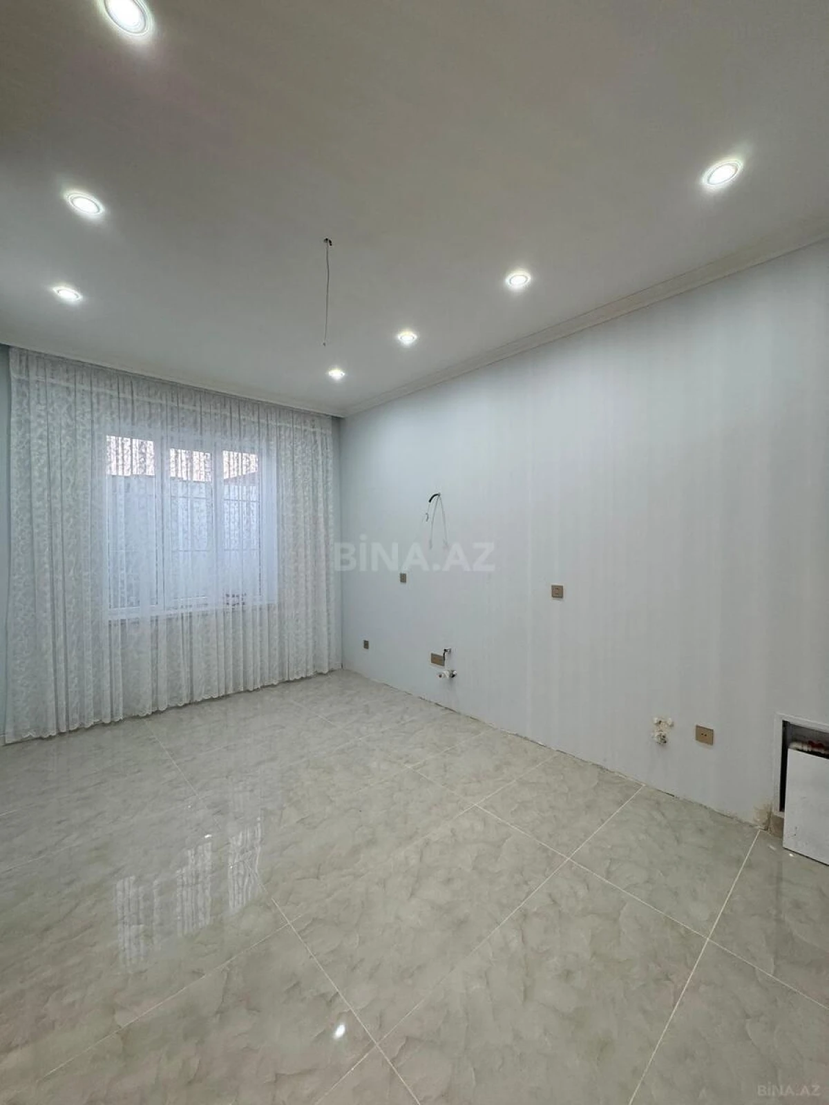 Satılır həyət evi 135 m²
