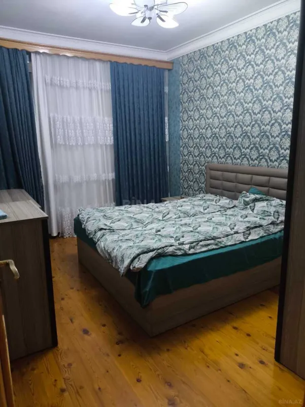 Satılır 5 otaqlı mənzil 105 m²