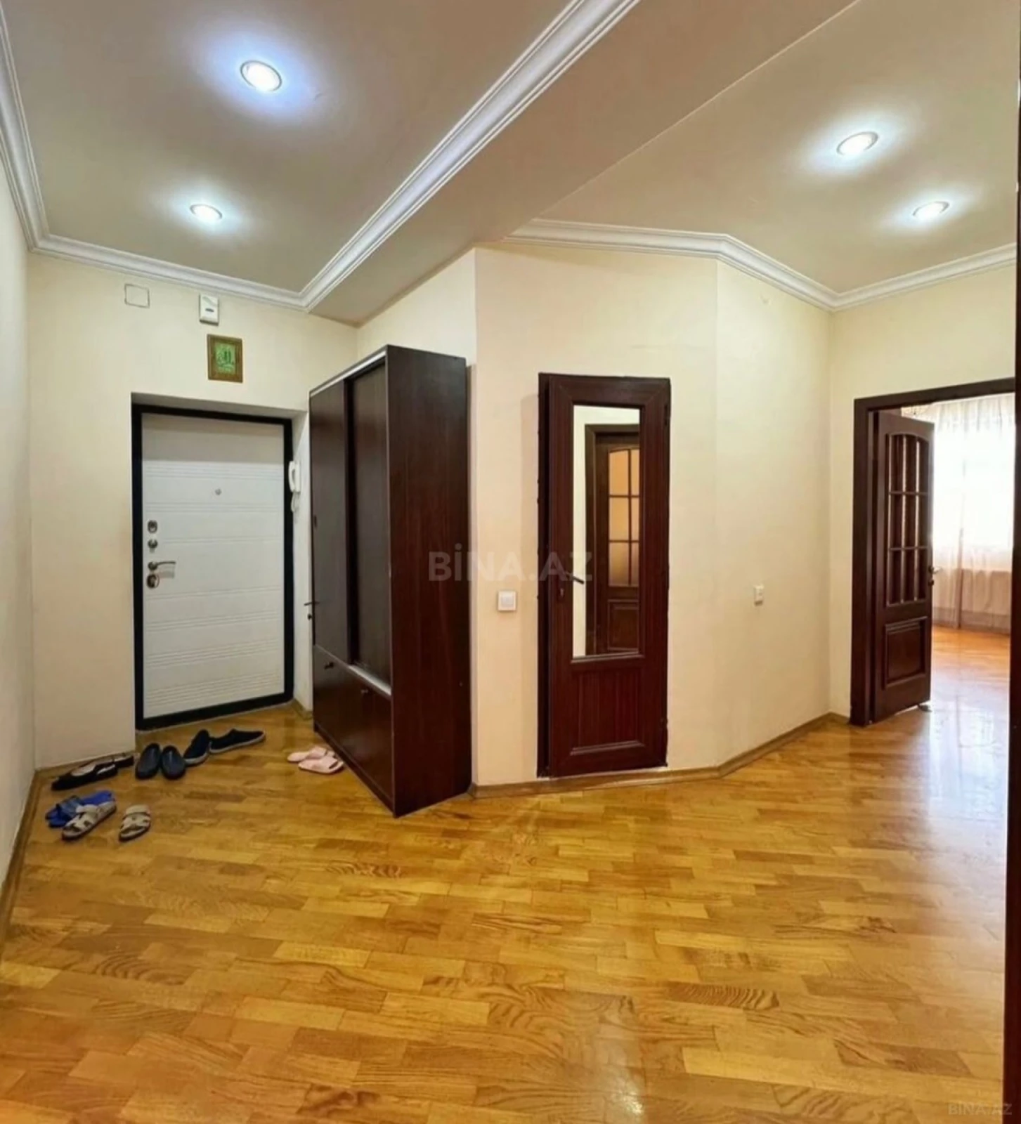 Kirayə verilir 3 otaqlı mənzil 120 m²