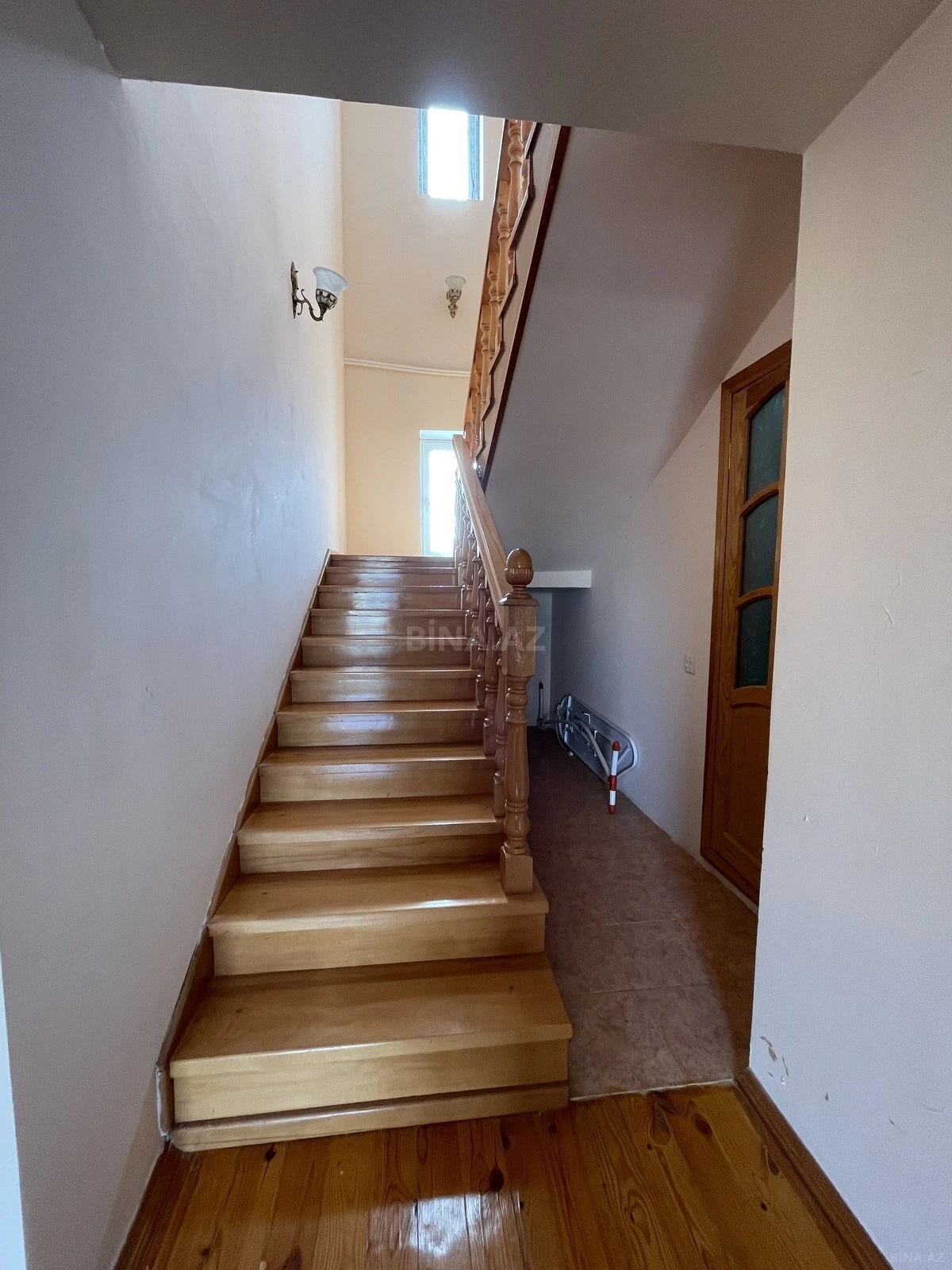 Satılır 5 otaqlı həyət evi 170 m²