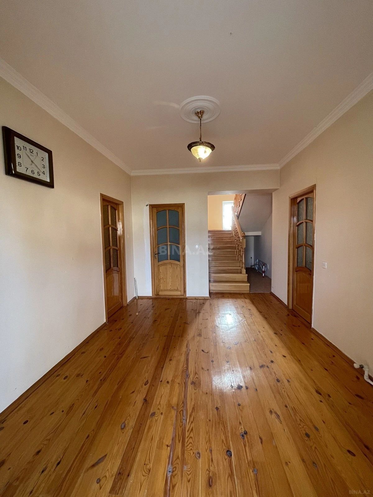 Satılır 5 otaqlı həyət evi 170 m²