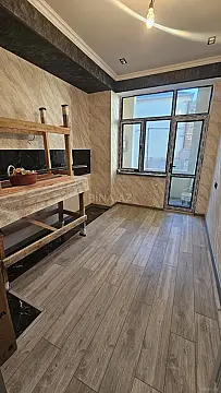 Satılır 2 otaqlı mənzil 68 m²
