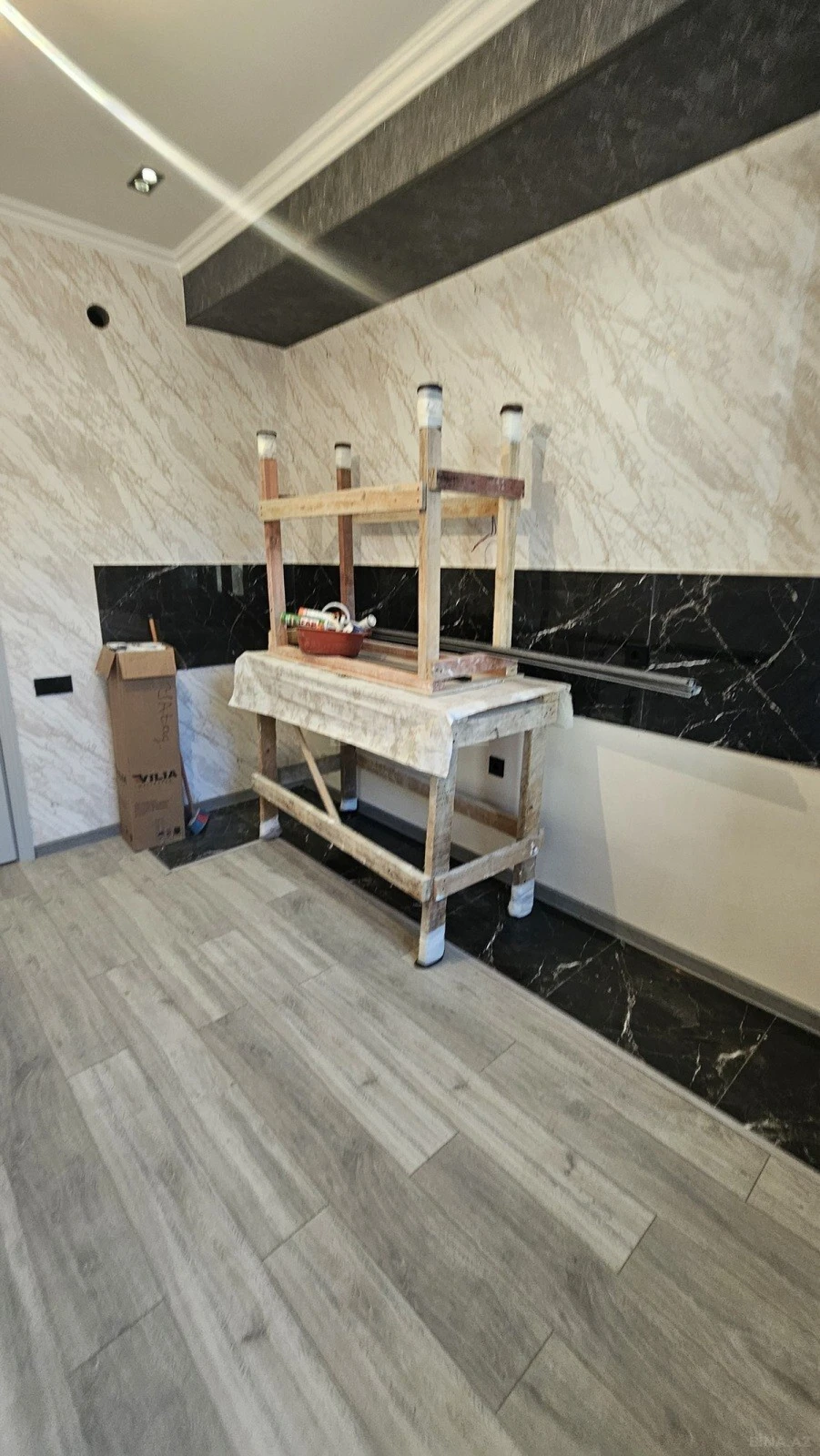 Satılır 2 otaqlı mənzil 68 m²