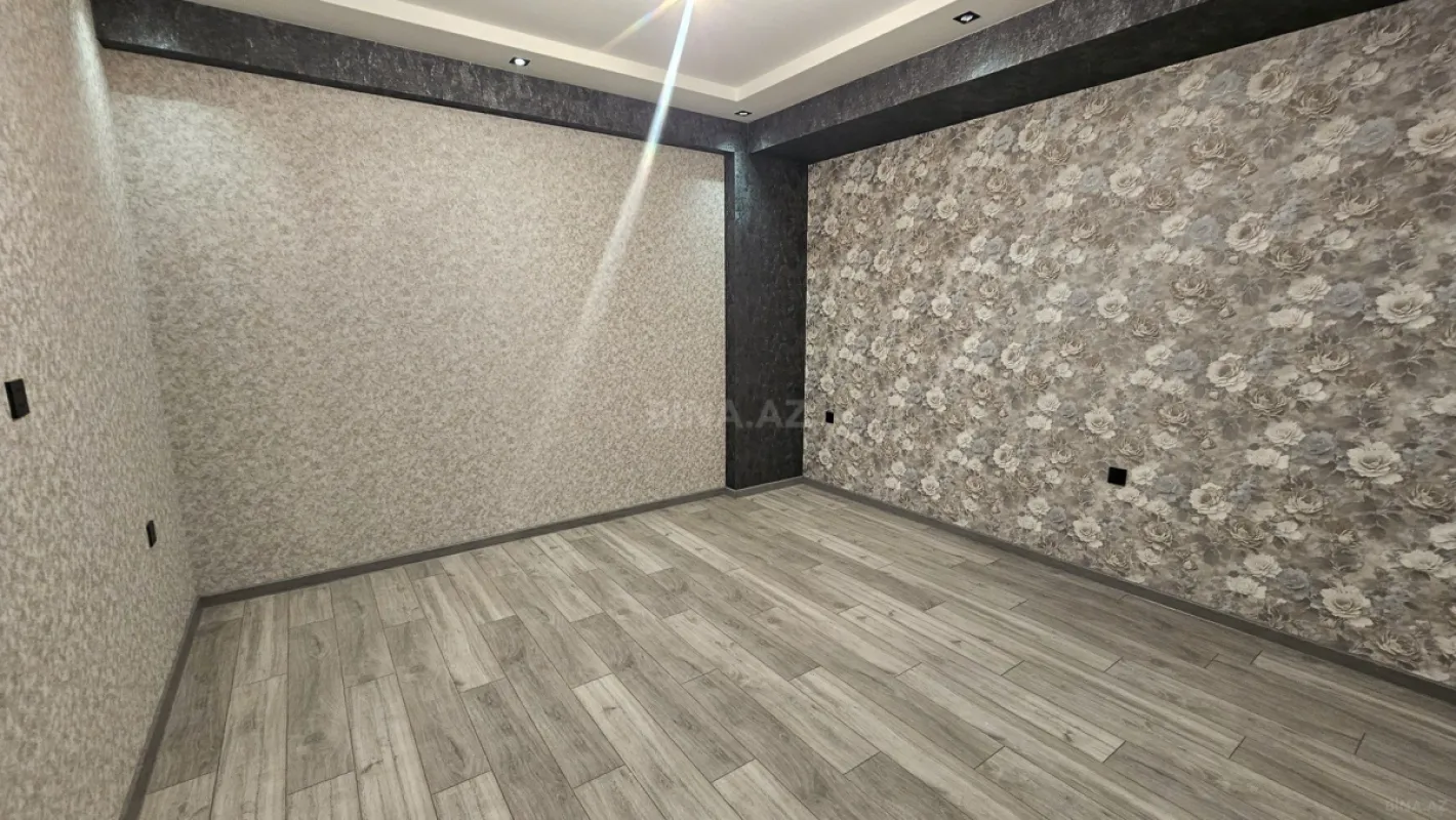 Satılır 2 otaqlı mənzil 68 m²