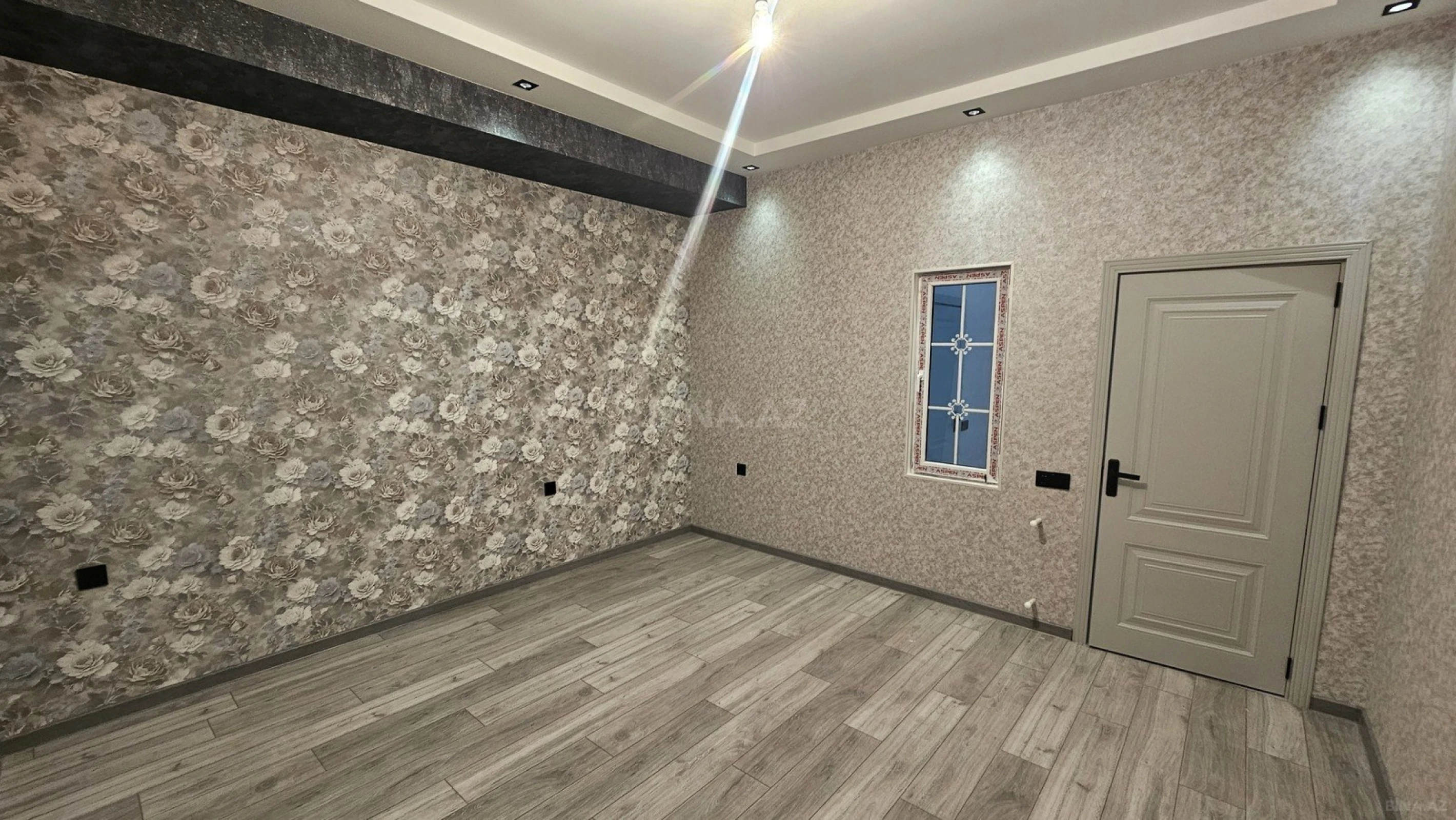 Satılır 2 otaqlı mənzil 68 m²