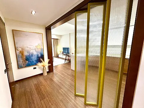 Satılır 3 otaqlı mənzil 162 m²