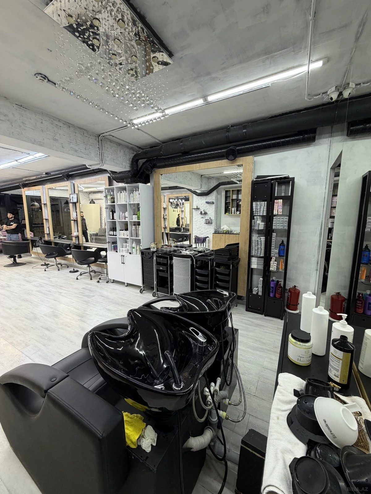 Kirayə verilir obyekt 155 m²