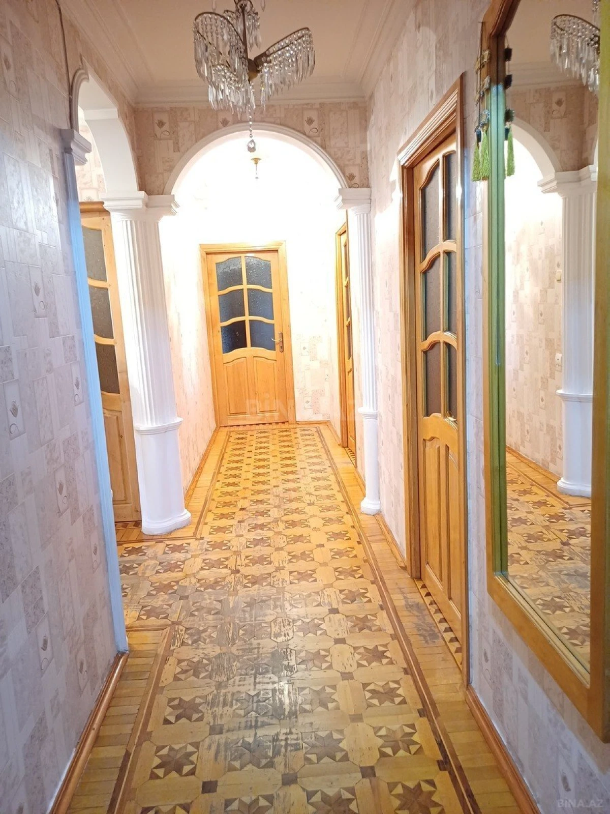 Satılır 5 otaqlı mənzil 110 m²