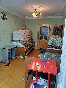 Satılır 5 otaqlı mənzil 110 m²